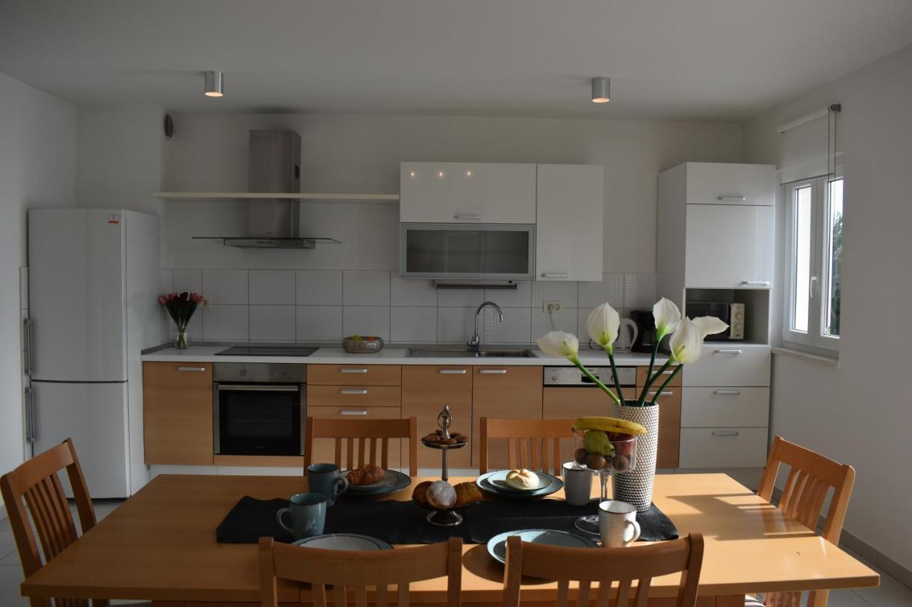 Apartments Villa Carica B&B Mimice Εξωτερικό φωτογραφία