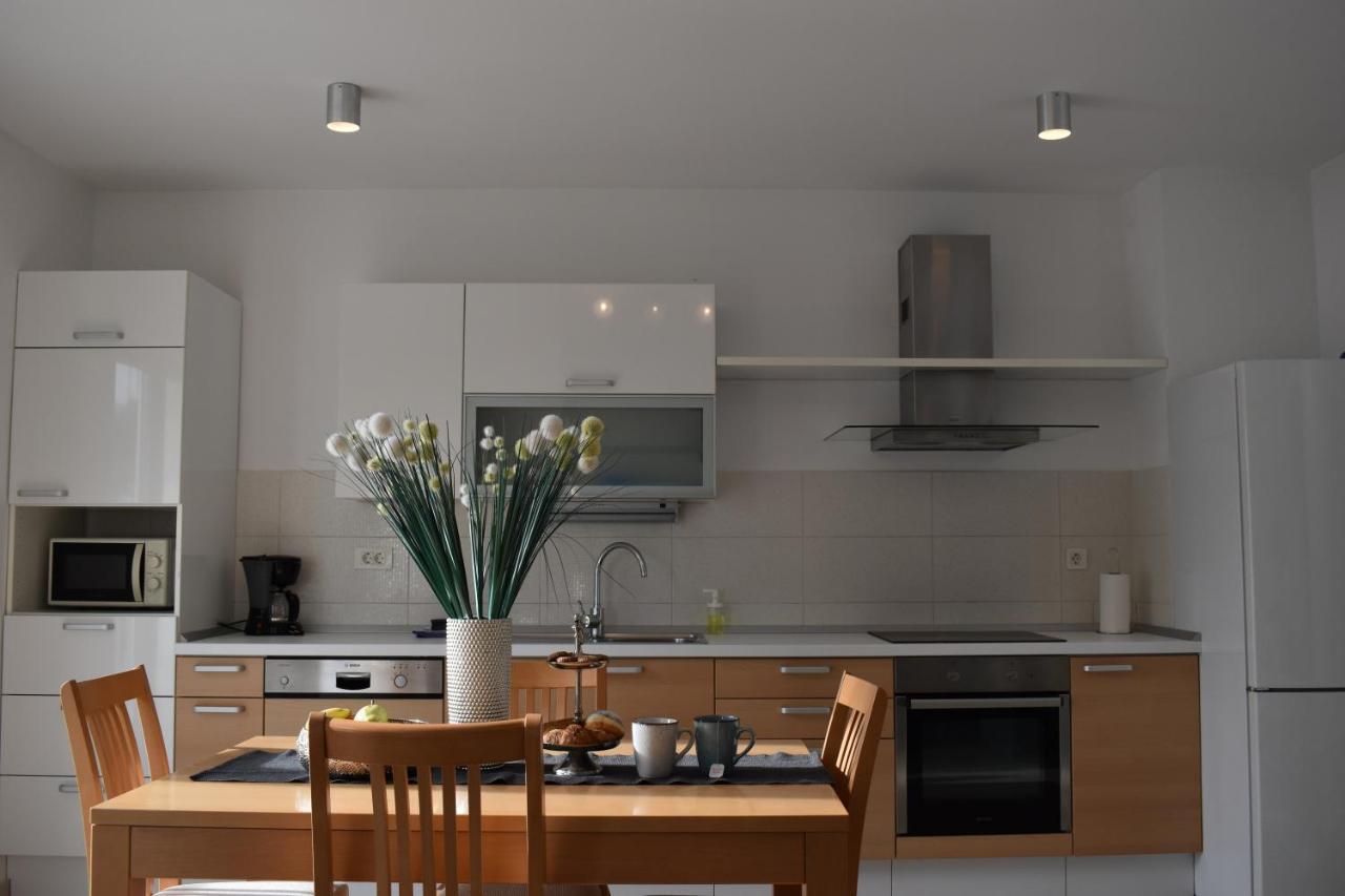 Apartments Villa Carica B&B Mimice Εξωτερικό φωτογραφία